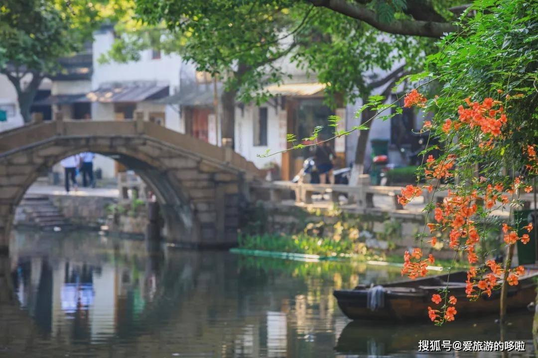 标致408迎来特别版,硒灰车漆更大气,搭载1.2T发动机